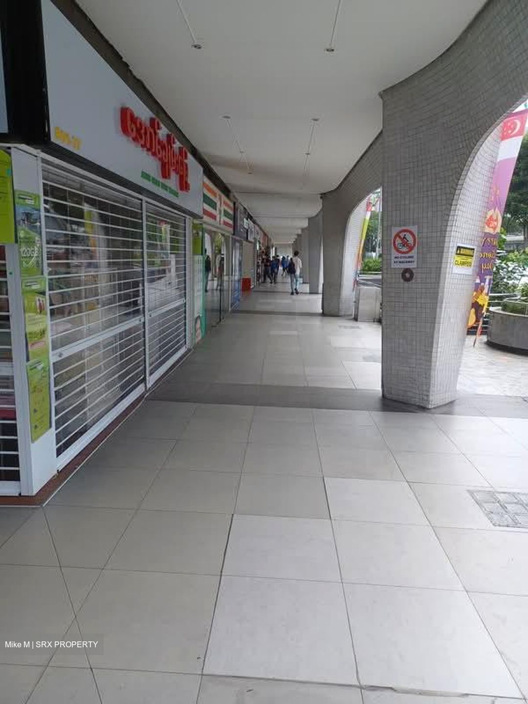 Peninsula Plaza (D6), Retail #575895331